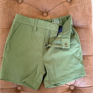 NWOT Vineyard Vines Green Shorts